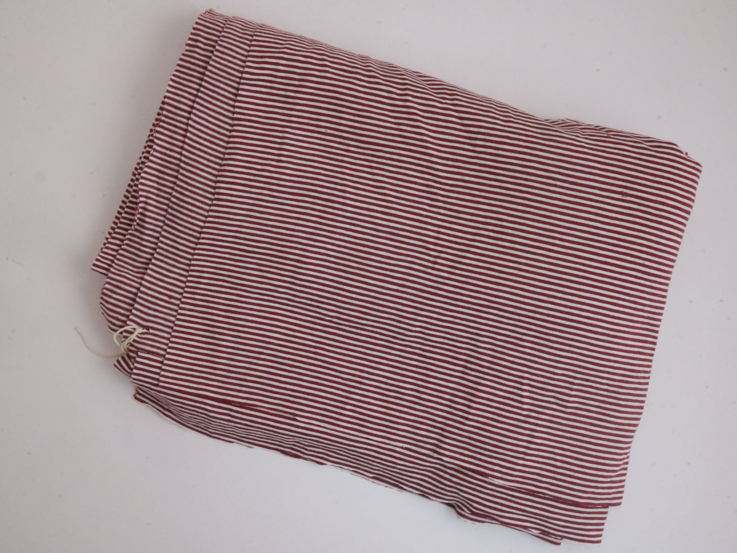 Single Jersey Stripe - Claret/White 1.55 Metre Remnant