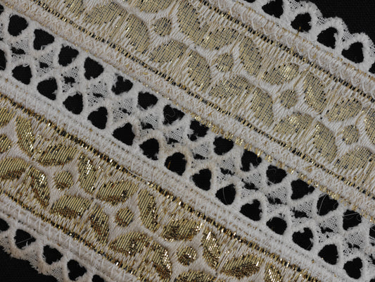 33mm Metallic Gold and White Patterned Ribbon