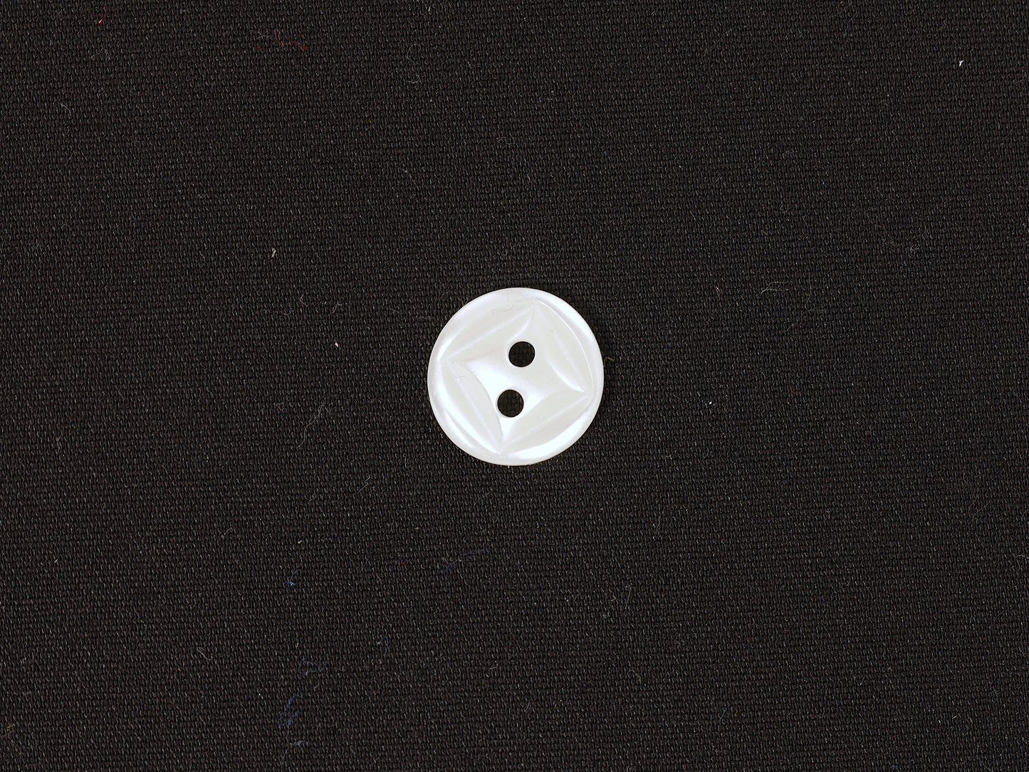 11mm Pearl Look Button