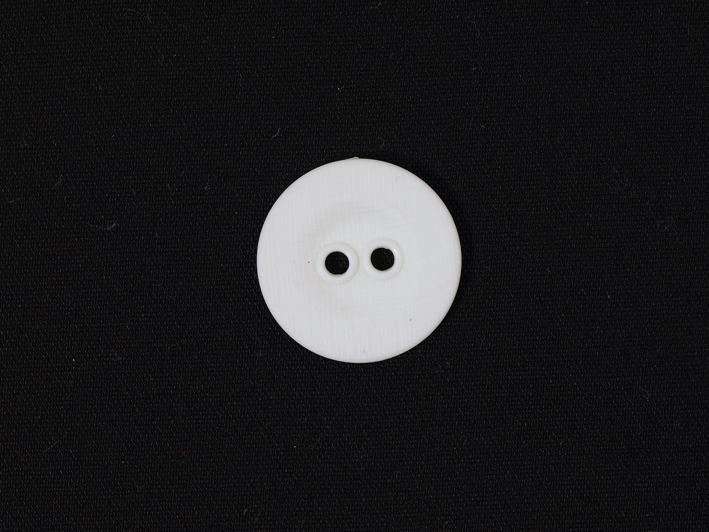 19mm White 2 Hole Button