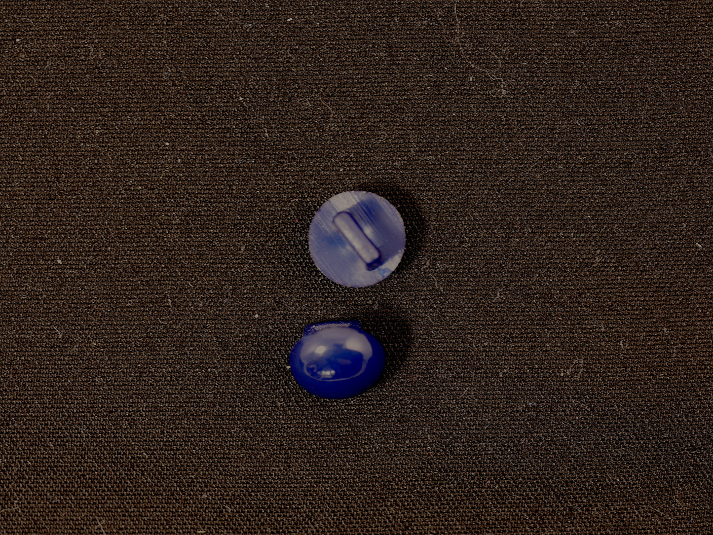 9mm Blue Shank Button