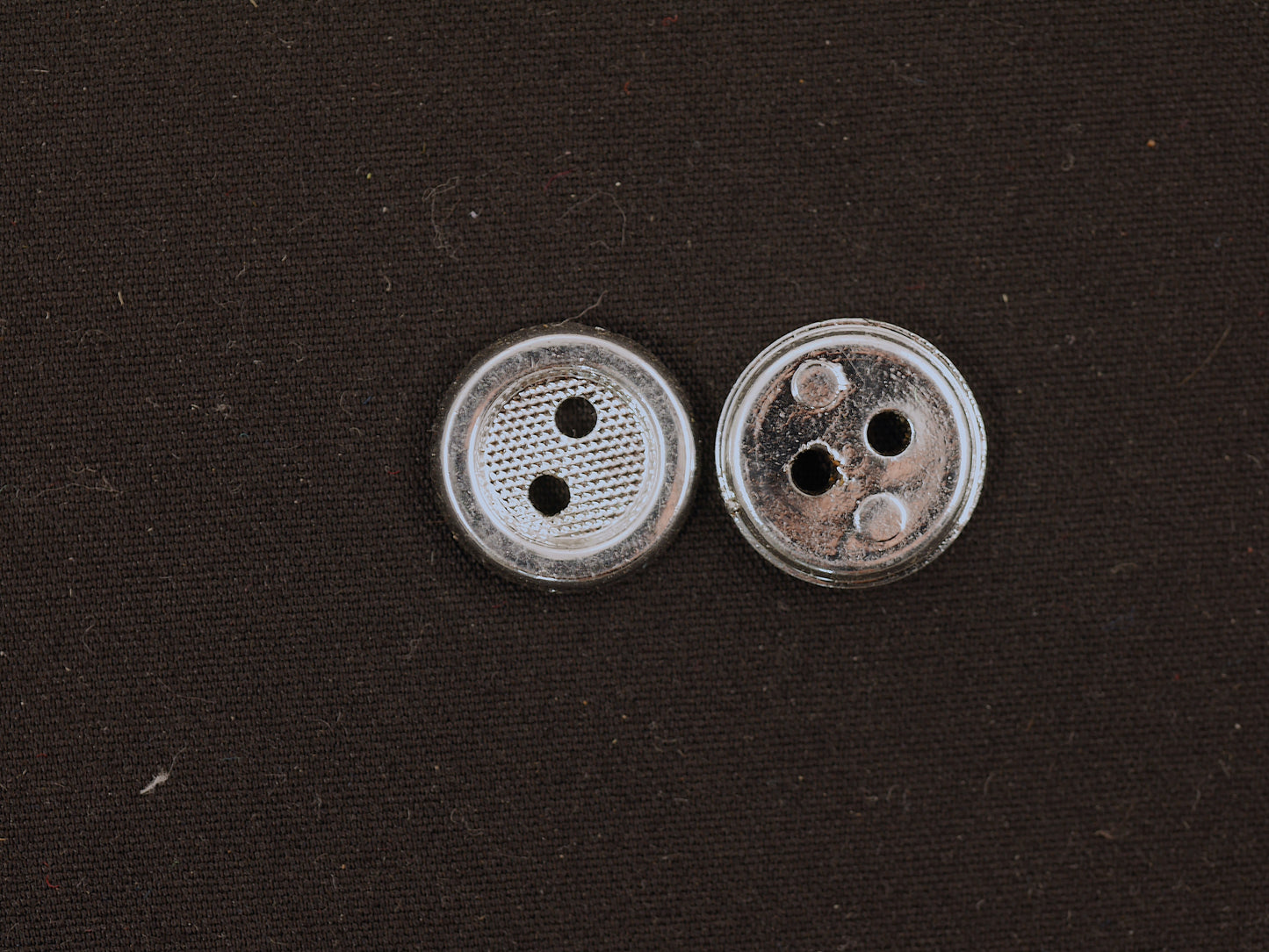 14mm Silver Thick Rim 4 Hole Button