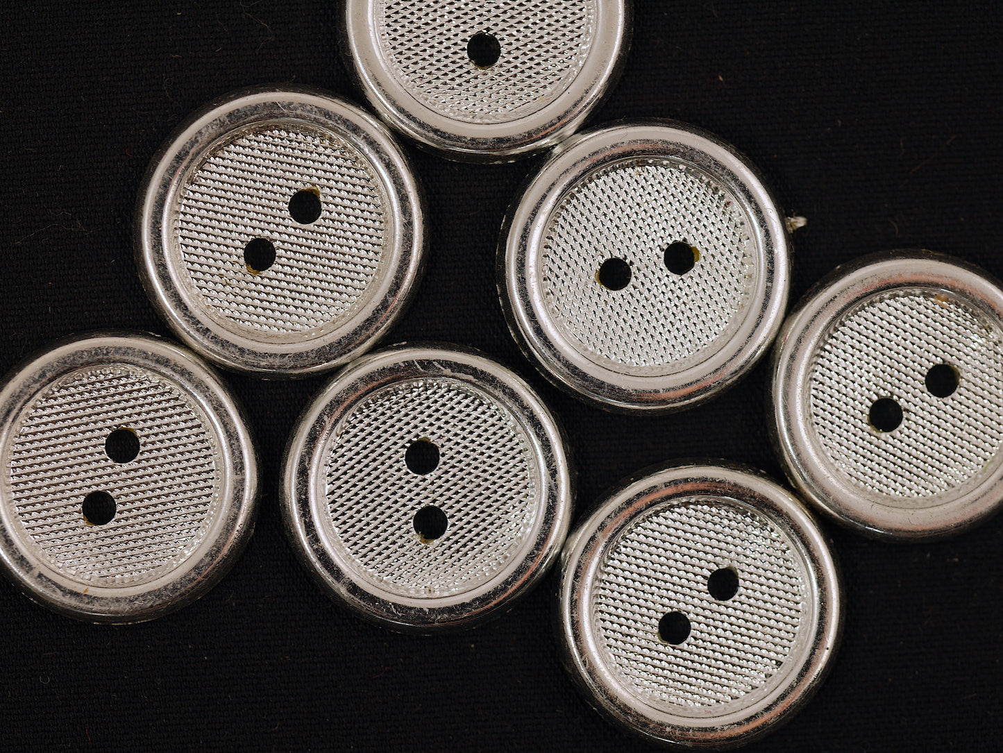 19mm Silver Thick Rim 4 Hole Button