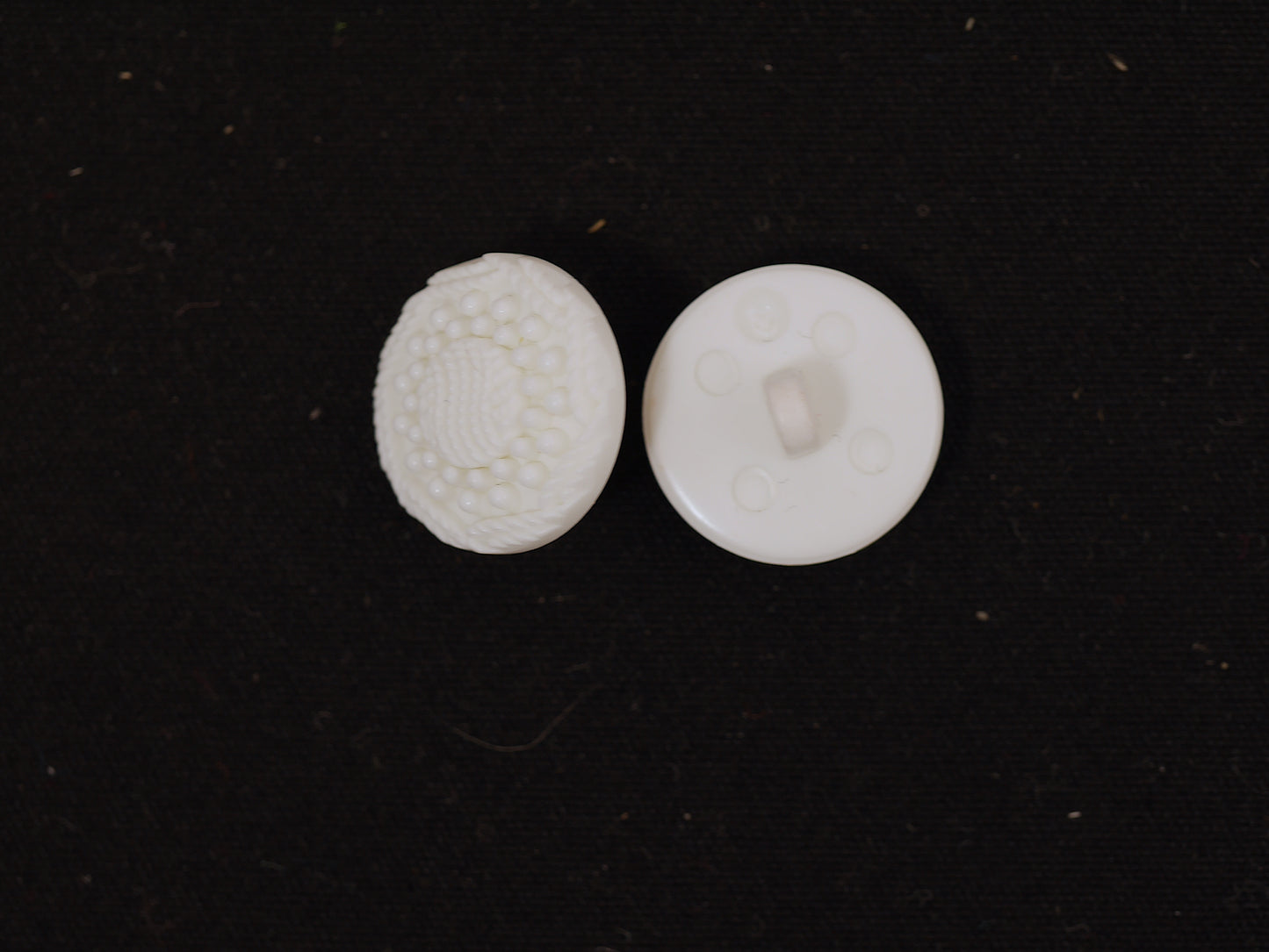 16mm Textured ivory Shank Button
