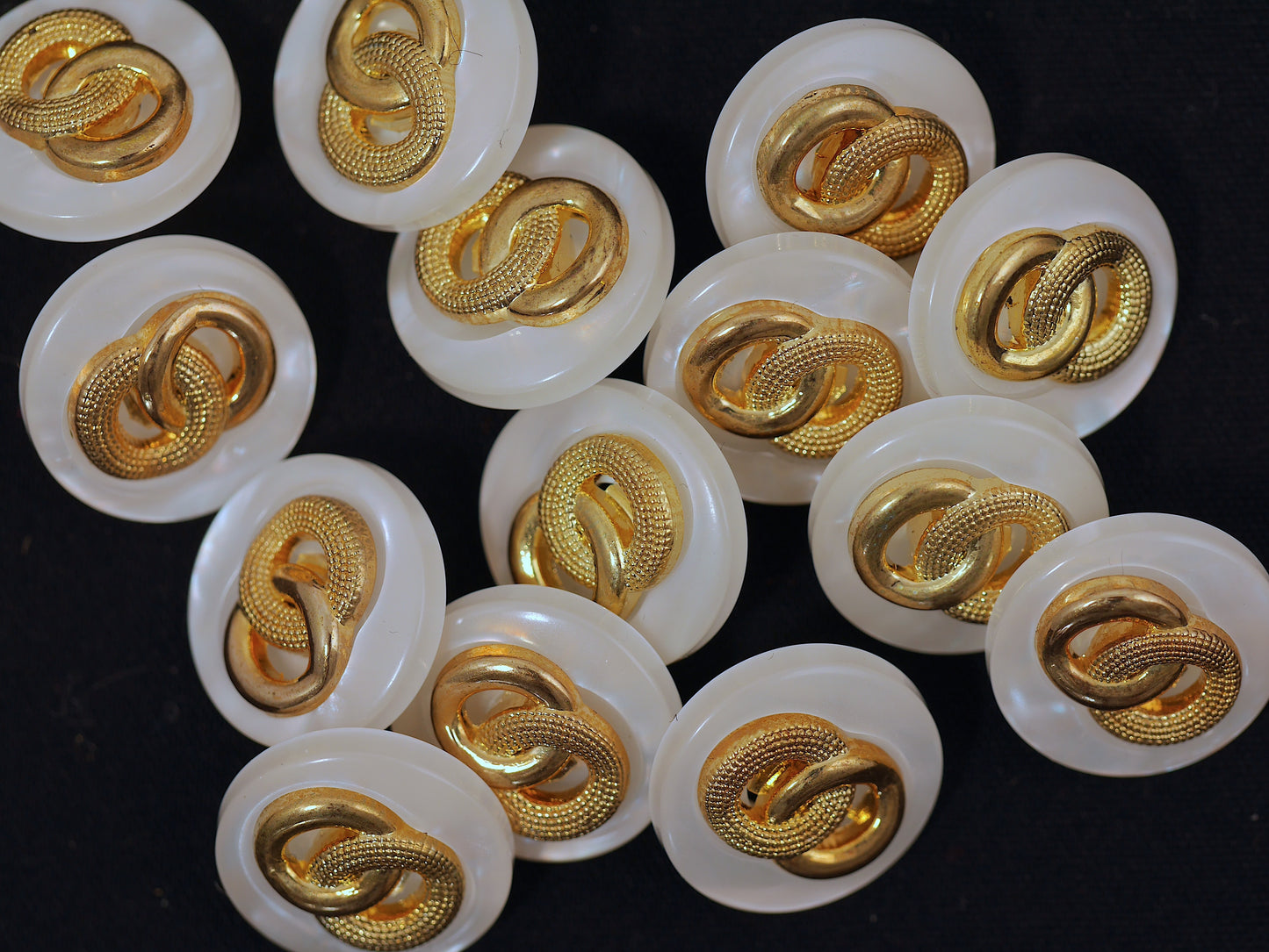 15mm Gold/Pearl Effect Shank Button