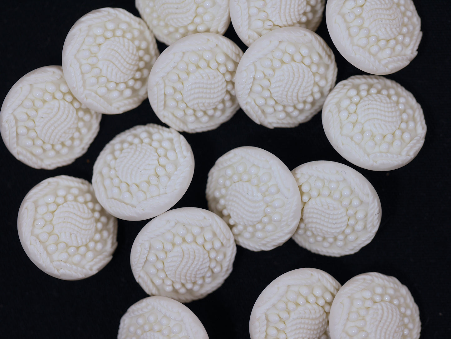 16mm Textured ivory Shank Button