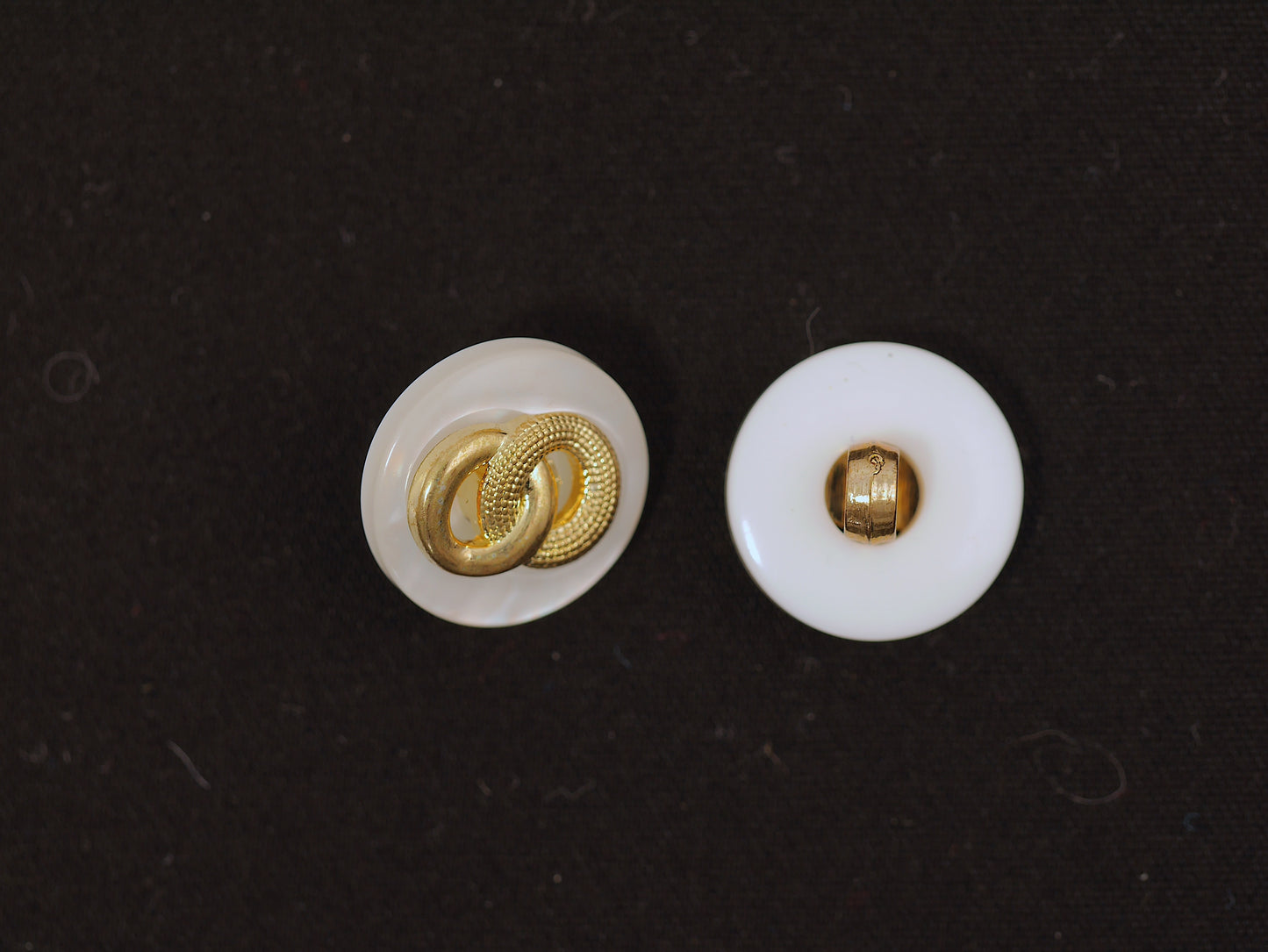 15mm Gold/Pearl Effect Shank Button